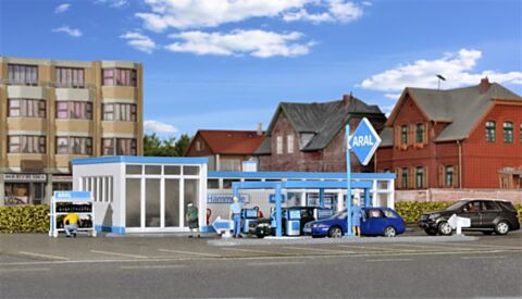 Statie de benzina Aral