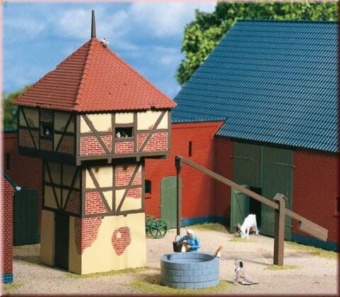 Adapost porumbei si fantana