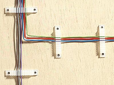 Clipsuri pentru suport cabluri