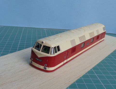 Carcasa locomotiva V 180