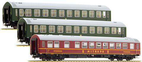 Set 3 vagoane calatori, DR