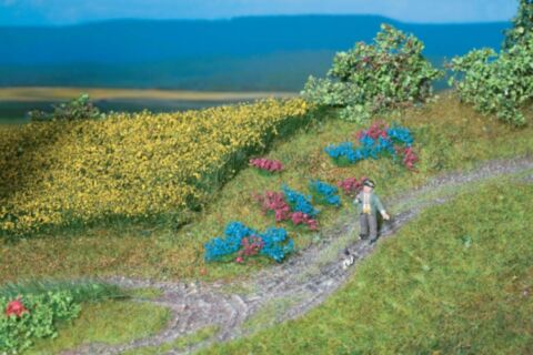 Tufe de flori salbatice